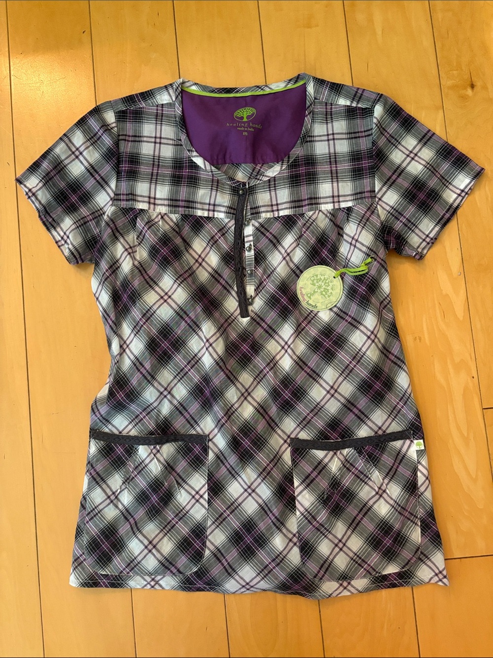 Healing Hands Scrubs Short Sleeve Plaid Top M